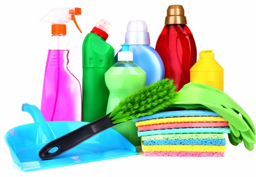 Stain removal and carpet fibre cleaning during steam carpet cleaning in Upminster